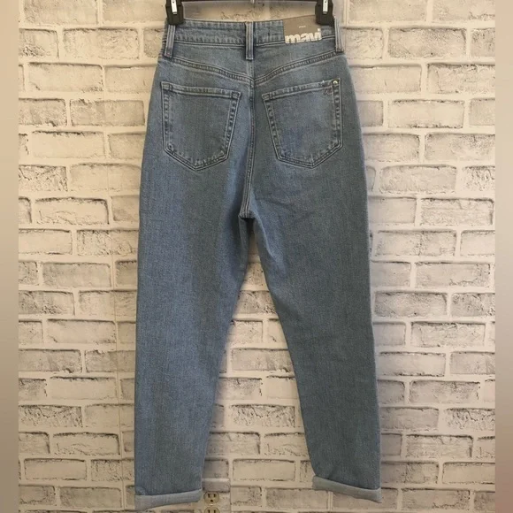 Women’s Mavi Gold light wash high waist mom jeans Size 24/27 - Picture 2 of 5
